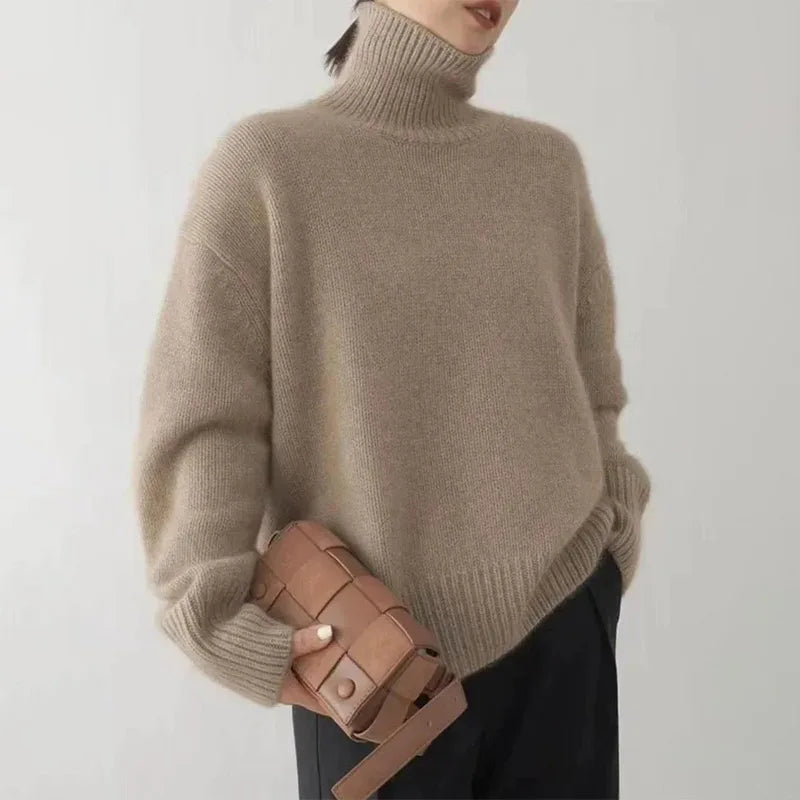 Eliza | Fashionable turtleneck sweater
